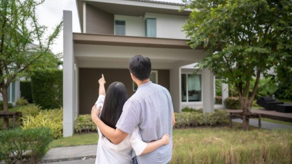 Xem hướng nhà theo tuổi vợ hay tuổi chồng