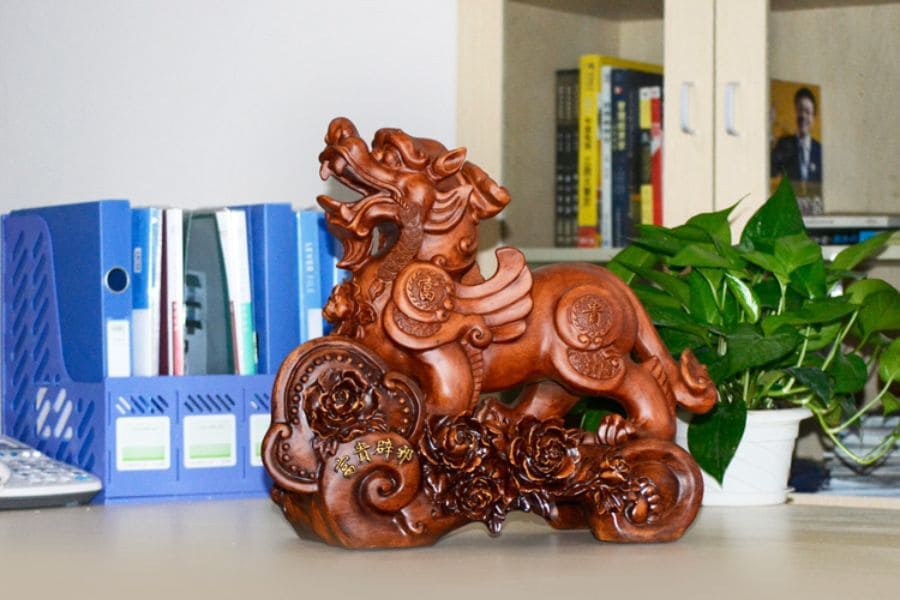 Đồ phong thủy để bàn làm việc